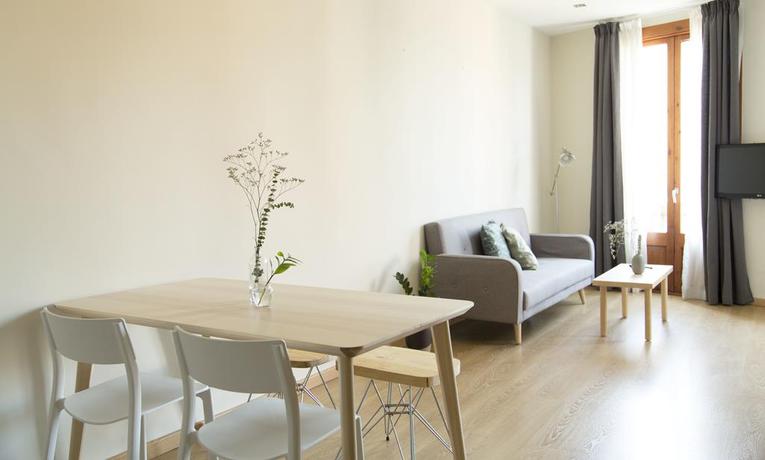 Imagen de los interiores del Apartamentos Casa Felipa Plaza España. Foto 7