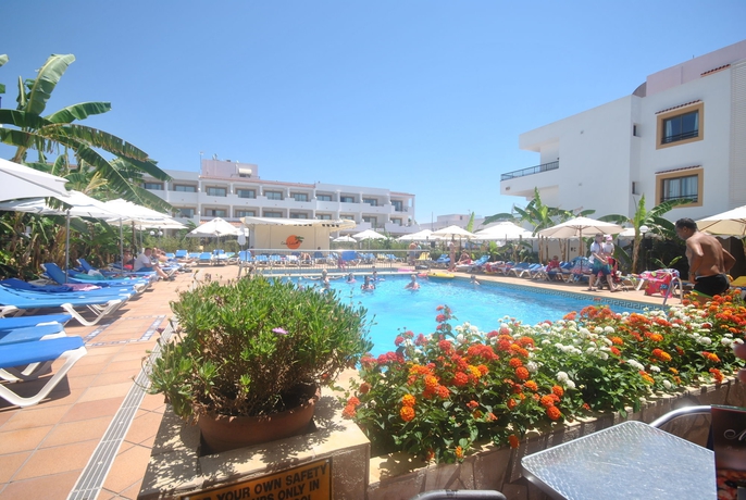 Imagen de los exteriores del Apartamentos Casa Luis. Foto 6