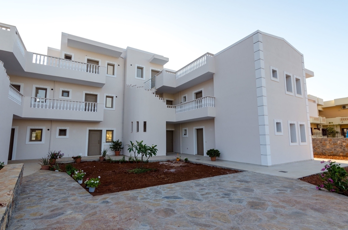 Imagen de los exteriores del Apartamentos Casa Malena. Foto 12