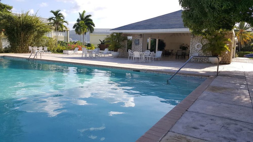 Imagen de la piscina del Apartamentos Casa Marina Montego Bay At Seawind. Foto 7