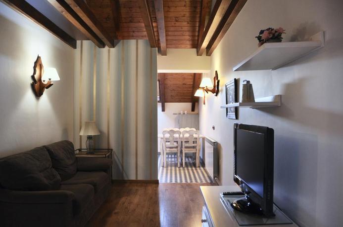 Imagen de los interiores del Apartamentos Casa Montse. Foto 9