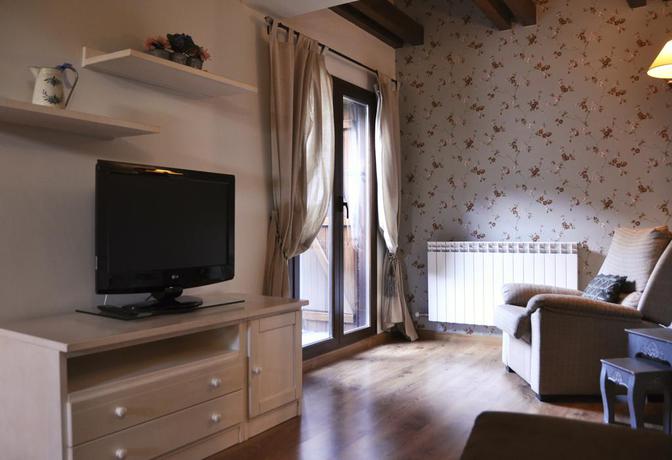 Imagen de los interiores del Apartamentos Casa Montse. Foto 10