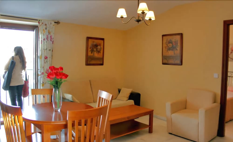 Imagen de la habitación del Apartamentos Casa Palacio Luna. Foto 9