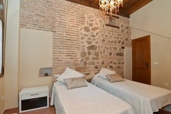Imagen general del Apartamentos Casa del Grial. Foto 3