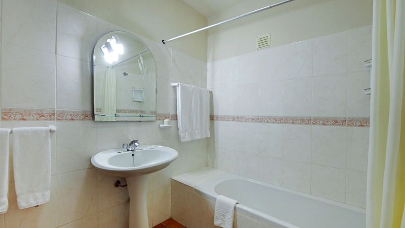 Imagen de la habitación del Apartamentos Casal Das Alfarrobeiras. Foto 4