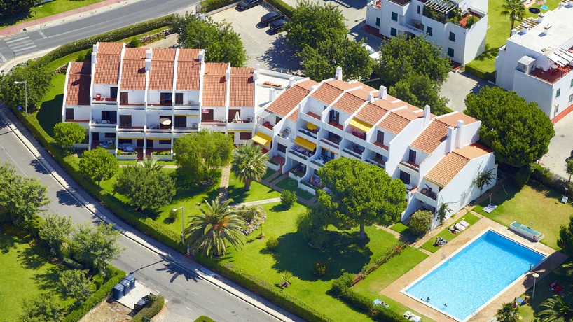 Imagen de los exteriores del Apartamentos Casal Das Alfarrobeiras. Foto 7