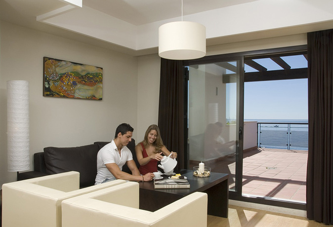 Imagen de los interiores del Apartamentos Casas Del Mar Boutique. Foto 12