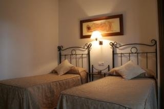 Imagen de la habitación del Apartamentos Caseria de Comares. Foto 3