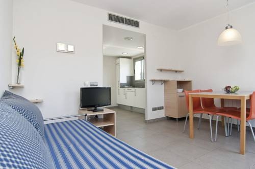 Imagen general del Apartamentos Castellmar. Foto 6