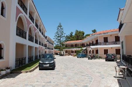 Imagen de los exteriores del Apartamentos Castello Beach, Argassi. Foto 6