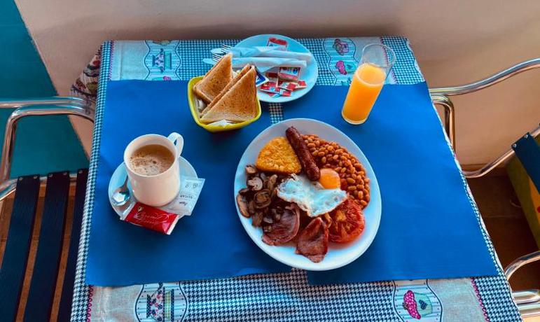 Imagen del bar/restaurante del Apartamentos Casthotels Fuertesol Bungalows. Foto 5