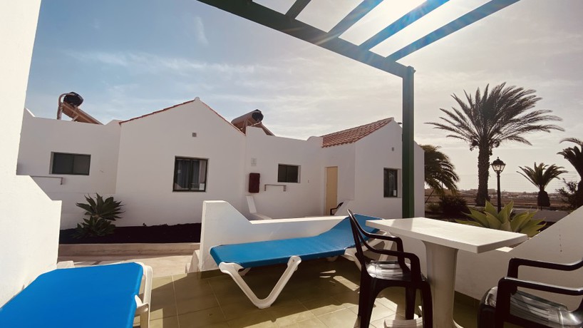 Imagen de los interiores del Apartamentos Casthotels Fuertesol Bungalows. Foto 17