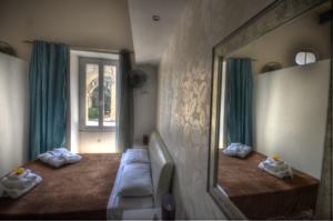 Imagen de la habitación del Apartamentos Castille Suites. Foto 2