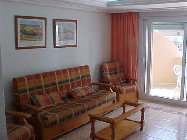 Imagen general del Apartamentos Castillo de Mar. Foto 3