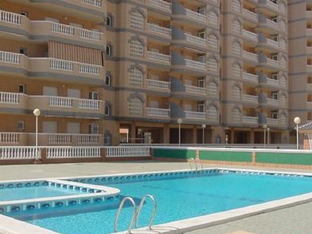 Imagen general del Apartamentos Castillo de Mar. Foto 6