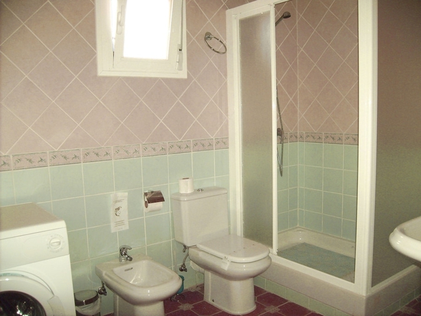 Imagen de la habitación del Apartamentos Castillo de Zalia Conjunto Rural. Foto 14