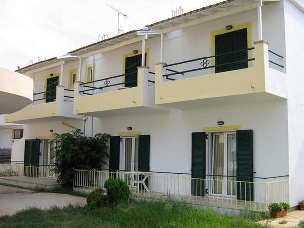 Imagen general del Apartamentos Cavo D' Oro Complex. Foto 14