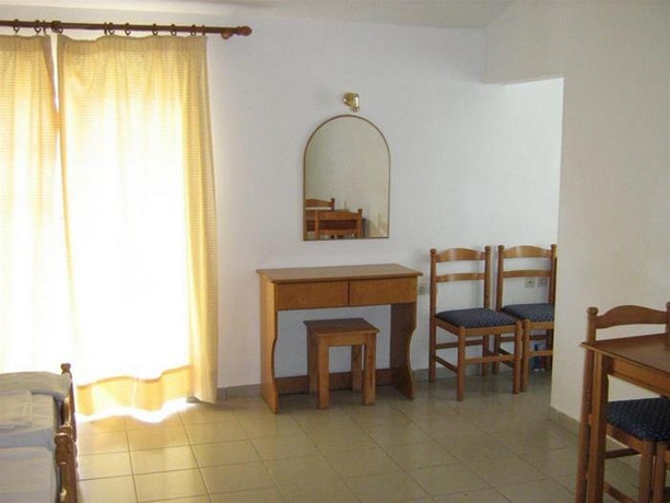 Imagen general del Apartamentos Cavo D' Oro Complex. Foto 16