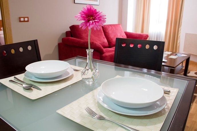 Imagen de la habitación del Apartamentos Ceán Bermúdez. Foto 14