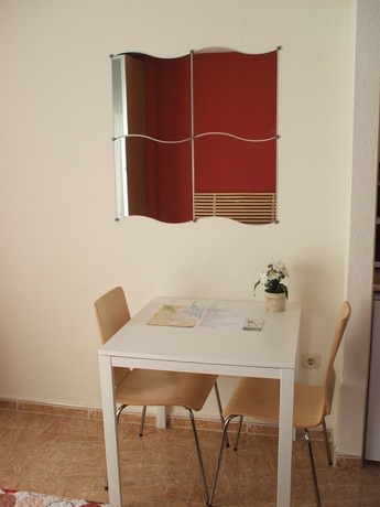 Imagen de la habitación del Apartamentos Cenachero. Foto 4
