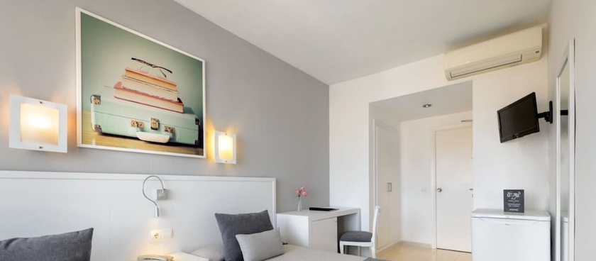 Imagen de la habitación del Apartamentos Cenit, Ibiza ciudad. Foto 7