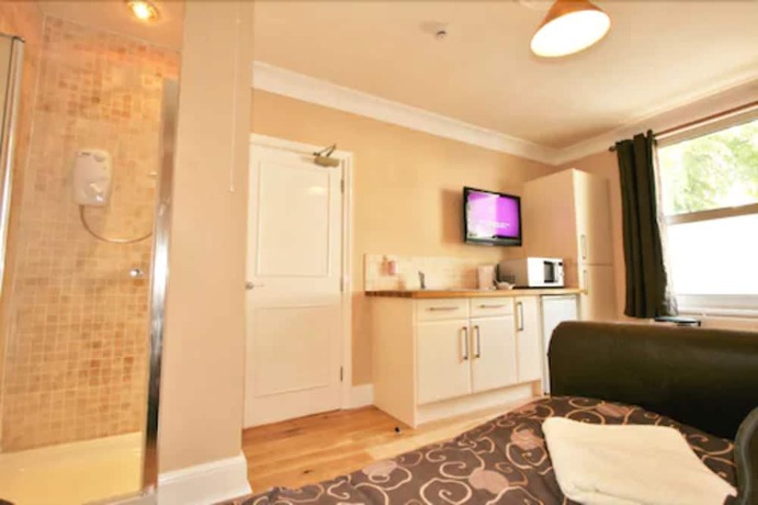 Imagen general del Apartamentos Central Studios Gloucester Road by Rooms Booked - Free Parking. Foto 2