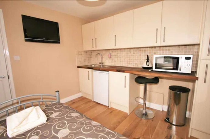 Imagen de la habitación del Apartamentos Central Studios Gloucester Road by Rooms Booked - Free Parking. Foto 16
