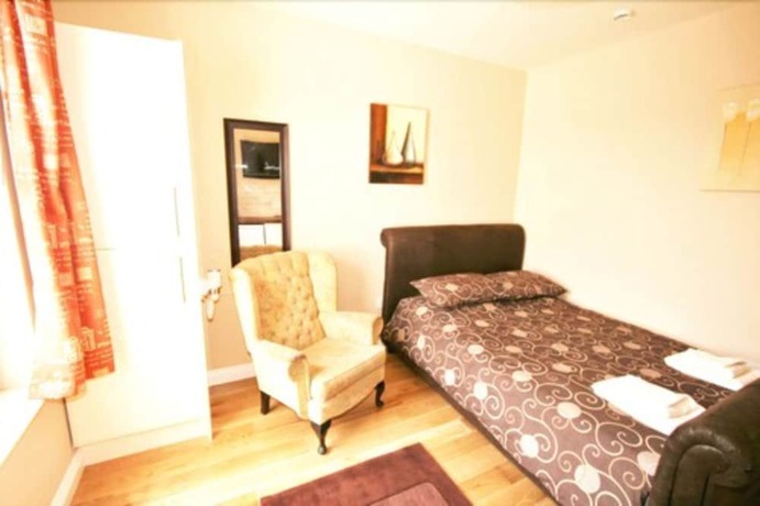 Imagen de la habitación del Apartamentos Central Studios Gloucester Road by Rooms Booked - Free Parking. Foto 19