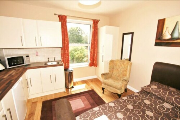 Imagen general del Apartamentos Central Studios Gloucester Road by Rooms Booked - Free Parking. Foto 12