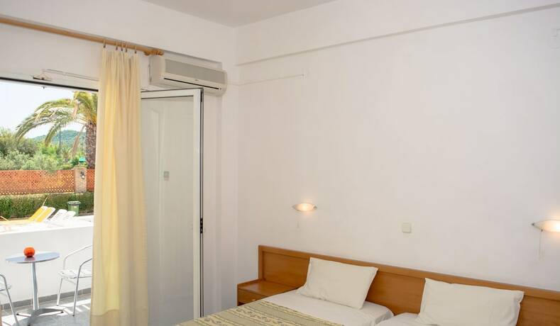 Imagen de la habitación del Apartamentos Chandris. Foto 17