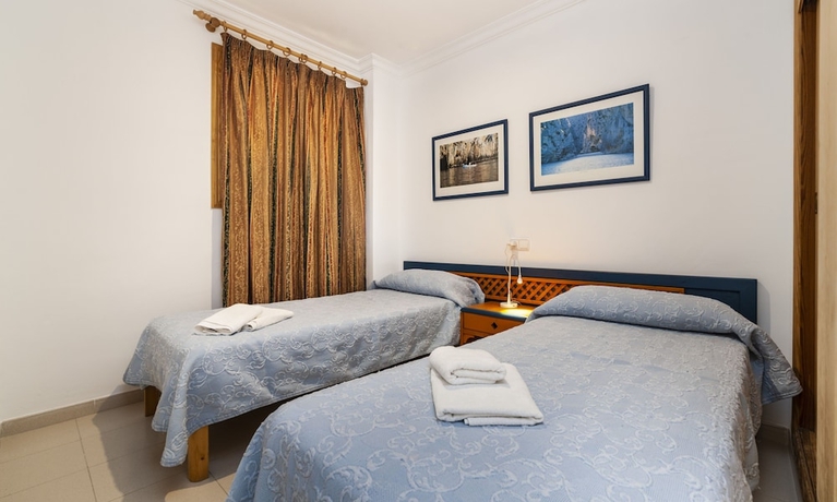 Imagen de la habitación del Apartamentos Charlys. Foto 6