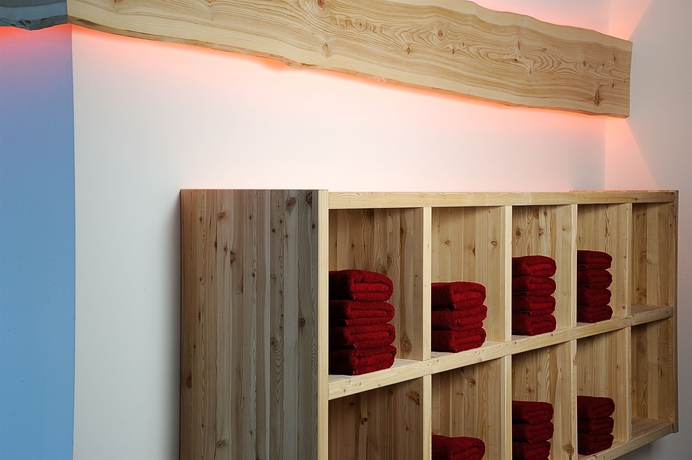 Imagen de la piscina del Apartamentos Chasa Altana. Foto 16