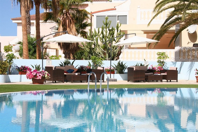 Imagen de la piscina del Apartamentos Chayofa Country Club. Foto 16