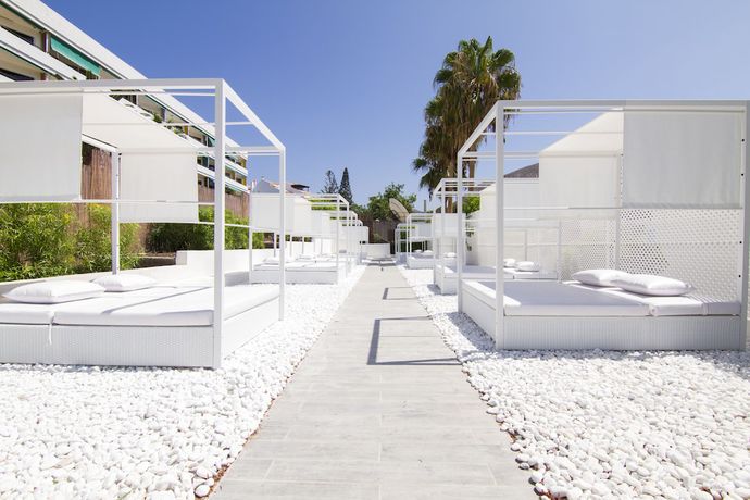 Imagen de los exteriores del Apartamentos Checkin Bungalows Atlantida. Foto 16