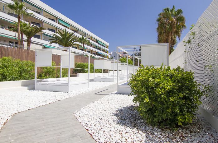Imagen de los exteriores del Apartamentos Checkin Bungalows Atlantida. Foto 17