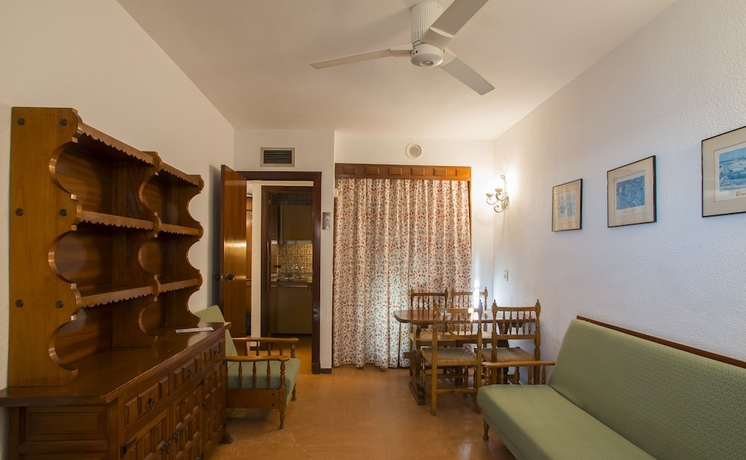 Imagen de la habitación del Apartamentos Chinasol. Foto 8