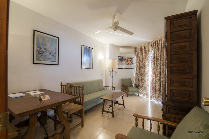 Imagen de la habitación del Apartamentos Chinasol. Foto 13