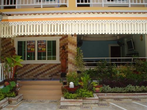 Imagen de los interiores del Apartamentos Chinatip Yusabuy. Foto 16