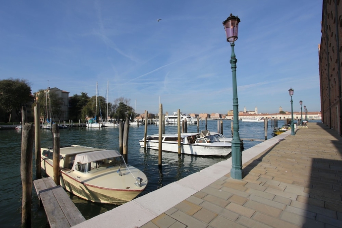 Imagen de los exteriores del Apartamentos City Apartments Stucky. Foto 12