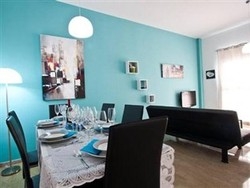 Imagen de los interiores del Apartamentos City Beach. Foto 3