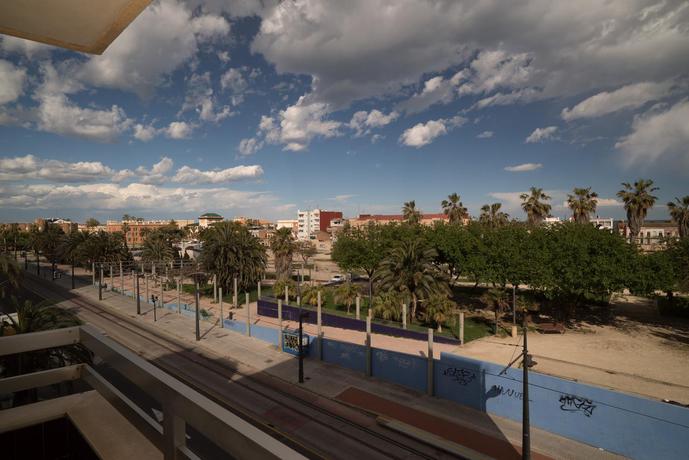 Imagen general del Apartamentos City Beach Lluch. Foto 3