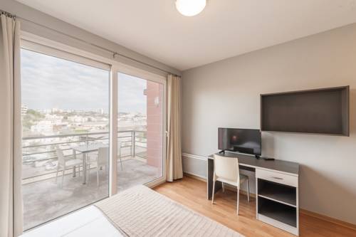 Imagen de la habitación del Apartamentos City Résidence Marseille. Foto 5