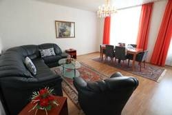 Imagen de la habitación del Apartamentos Classic Apartment I Close to Main Station I 10 Minutes to Belvedere. Foto 38