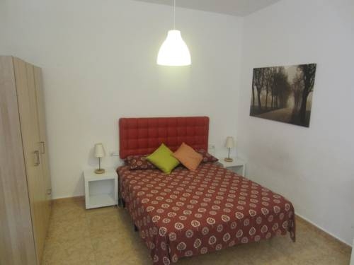 Imagen general del Apartamentos Clot-sant Marti. Foto 2