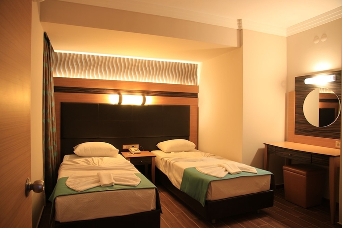Imagen de la habitación del Apartamentos Club Alpina, Marmaris. Foto 3