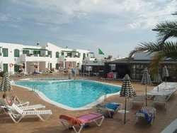 Imagen de la piscina del Apartamentos Club Las Calas. Foto 4