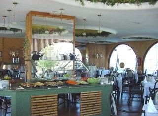 Imagen del bar/restaurante del Apartamentos Club Martinique. Foto 5