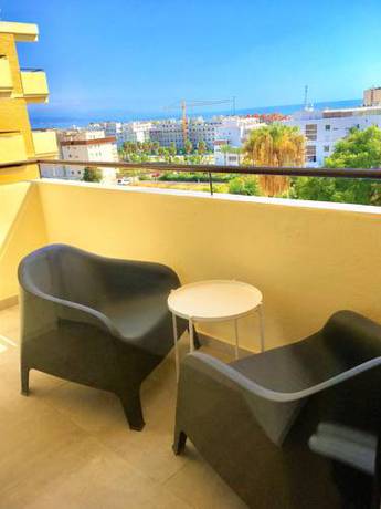 Imagen de la habitación del Apartamentos Club Playa Flores. Foto 13