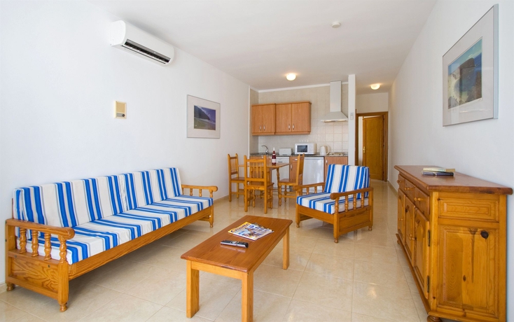 Imagen de los interiores del Apartamentos Club Pocillos. Foto 12