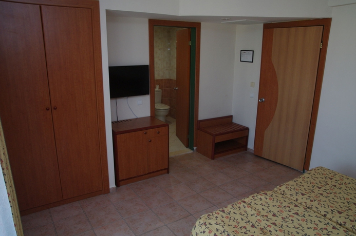 Imagen de la habitación del Apartamentos Club Sidar. Foto 6